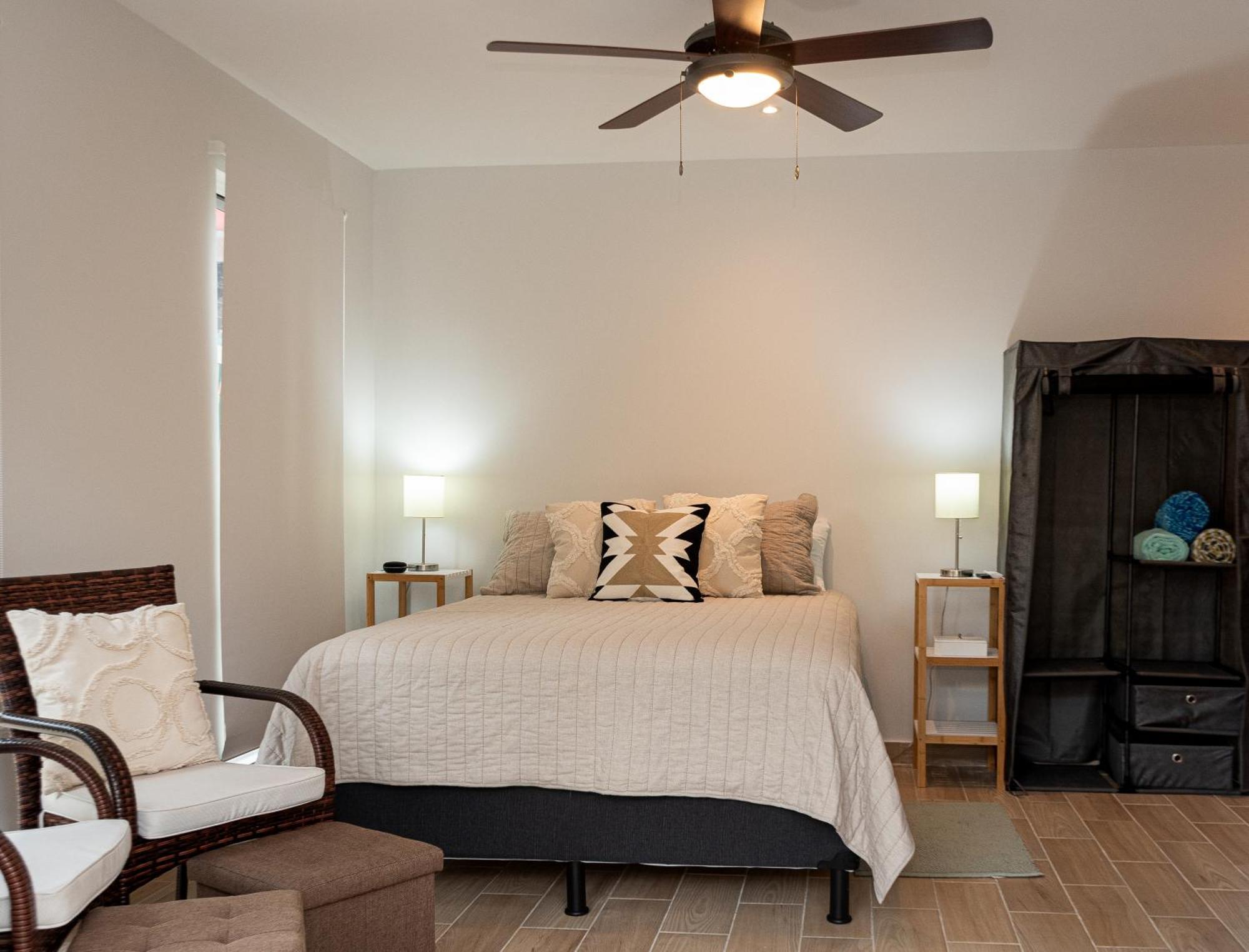 Romantic Getaway 1st Floor Apartment *